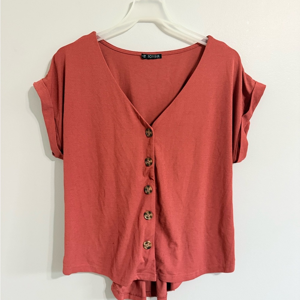 Button-Front V-Neck Short Sleeve Top in Terracotta